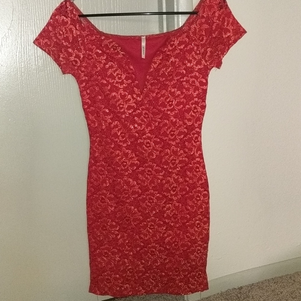 Red Dress - Picture 2 of 4